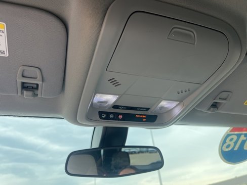 Used 2018 Chevrolet Equinox LS image 32