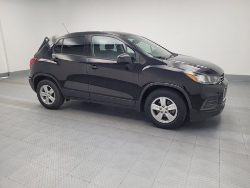 Used 2020 Chevrolet Trax LS w/ Tint and Cruise Package image 11