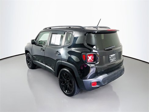 Used 2017 Jeep Renegade Altitude image 5