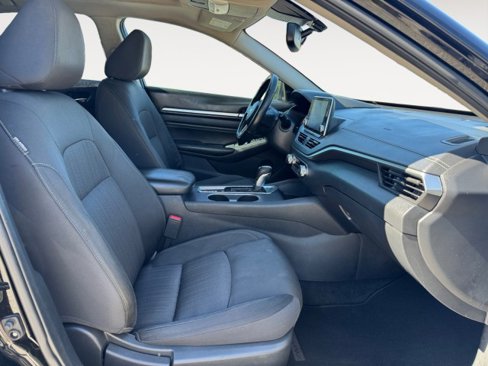 Used 2019 Nissan Altima 2.5 SV image 14