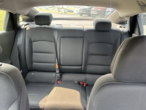 Used 2018 Chevrolet Malibu LT image 27