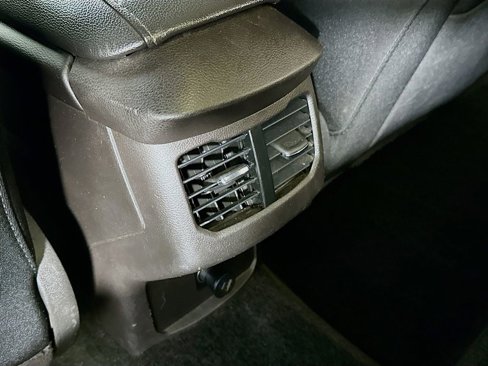 Used 2016 Ford Fusion SE image 29