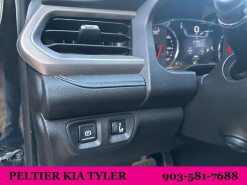 Used 2017 GMC Acadia Denali image 16