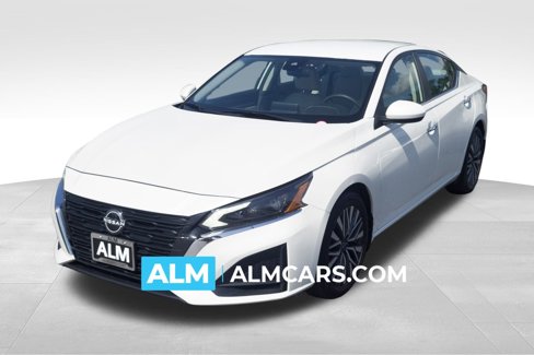 Used 2023 Nissan Altima 2.5 SV image 1