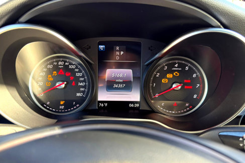 Used 2019 Mercedes-Benz GLC 300 4MATIC image 12