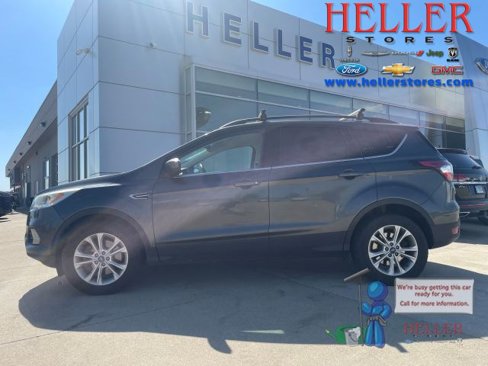 Used 2017 Ford Escape SE w/ SE Leather Comfort Package image 1