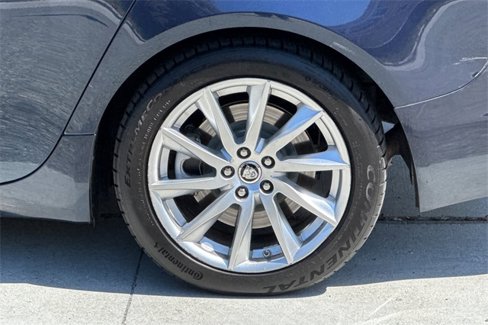 Used 2013 Jaguar XF 3.0 image 32