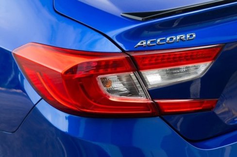 Used 2021 Honda Accord Sport image 12
