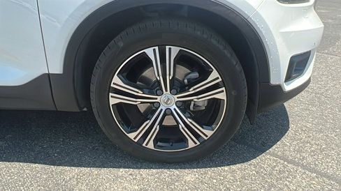 Used 2022 Volvo XC40 T4 Inscription w/ Advanced Package image 9