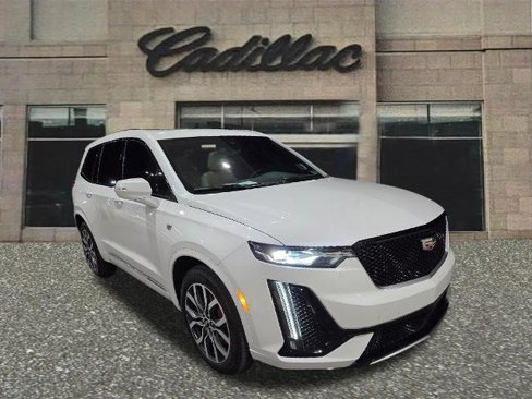 Used 2023 Cadillac XT6 Sport image 7