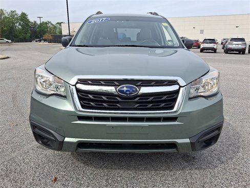 Used 2017 Subaru Forester 2.5i w/ Alloy Wheel Package image 5