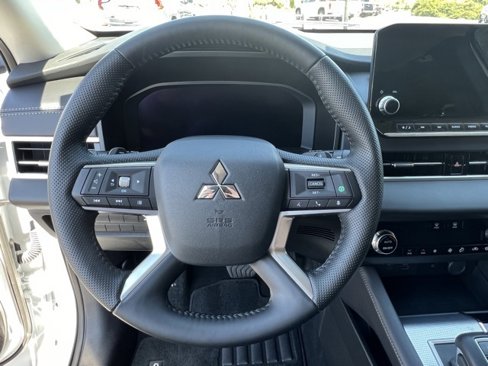 Used 2024 Mitsubishi Outlander SEL image 20