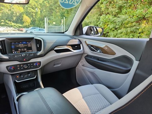 Certified 2020 GMC Terrain SLE w/ Driver Convenience Package image 12