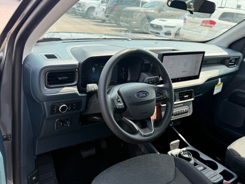 New 2025 Ford Maverick XL image 4