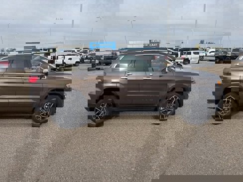 Used 2019 Jeep Grand Cherokee Limited image 2