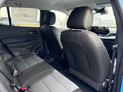 New 2025 Chevrolet Trax LT w/ Driver Confidence Package image 26