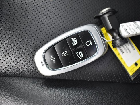 Used 2023 Hyundai Santa Fe SEL w/ Premium Package image 39