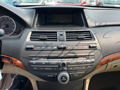 Used 2011 Honda Accord EX-L image 20