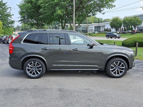 Used 2018 Volvo XC90 T6 Momentum w/ Convenience Package image 7