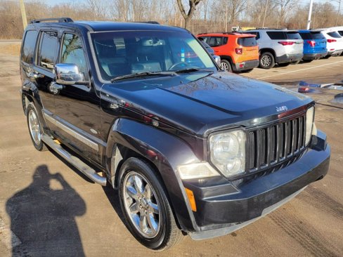 Used 2012 Jeep Liberty Sport image 13