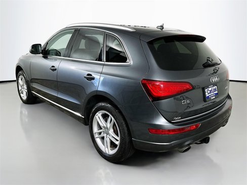 Used 2017 Audi Q5 2.0T Premium Plus w/ Technology Package image 5