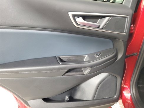 Used 2023 Ford Edge SEL w/ Sport Appearance Package image 10