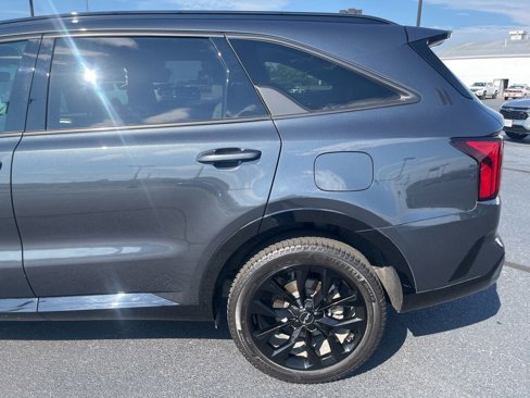 Used 2023 Kia Sorento SX image 6