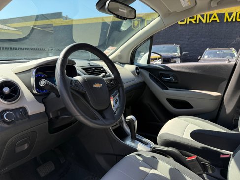 Used 2015 Chevrolet Trax LT w/ LPO, Protection Package image 15