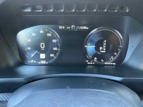 Used 2017 Volvo XC90 T8 R-Design w/ Vision Package image 11