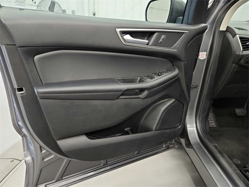 Used 2024 Ford Edge SEL image 28