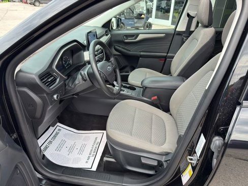 Used 2022 Ford Escape SE w/ Cold Weather Package image 13