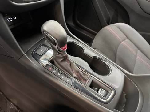 Used 2022 Chevrolet Equinox RS image 24