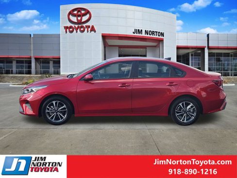 Used 2024 Kia Forte LXS image 5