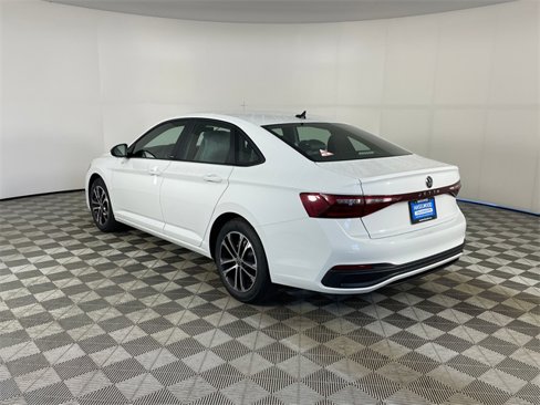 New 2025 Volkswagen Jetta Sport image 5