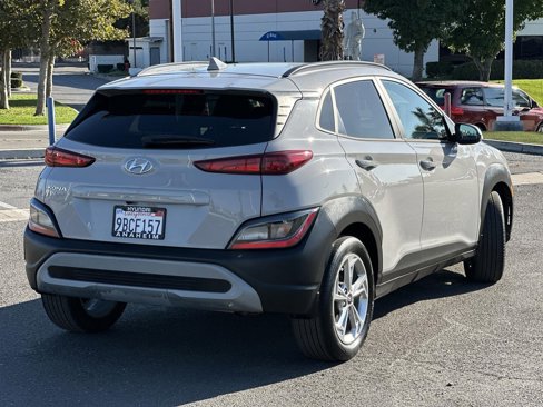 Used 2022 Hyundai Kona SEL w/ Convenience Package image 4