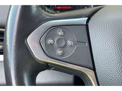 Used 2021 Chevrolet Traverse LT image 36