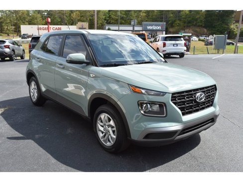 New 2025 Hyundai Venue SE image 6