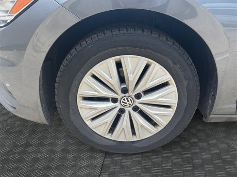 Used 2019 Volkswagen Jetta S image 9