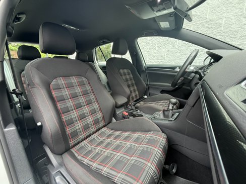 Used 2017 Volkswagen GTI S image 41