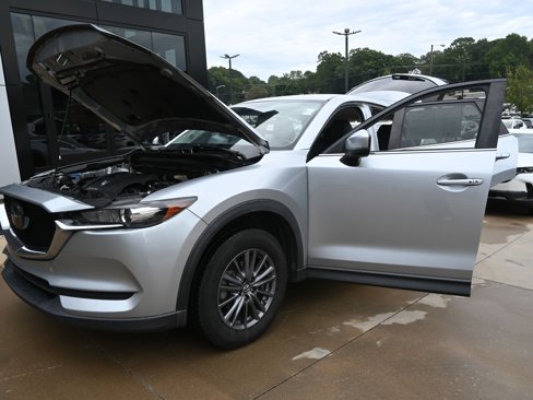 Used 2019 MAZDA CX-5 Touring image 9