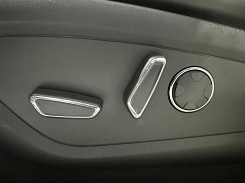 Used 2019 Lincoln MKC Select w/ Select Plus Package image 21