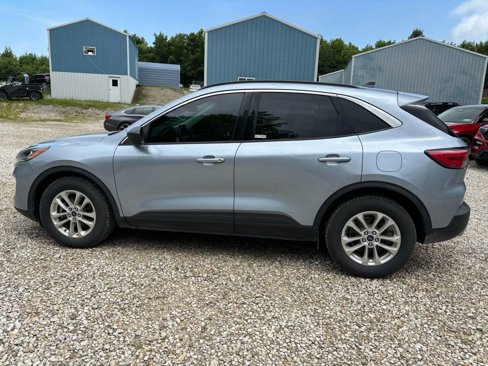 Used 2022 Ford Escape SE image 3