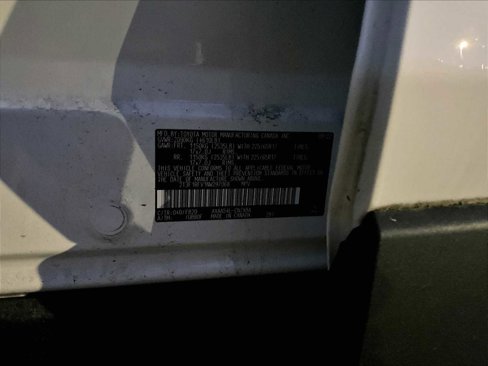 Used 2022 Toyota RAV4 LE image 6