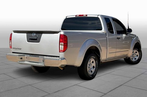 Used 2015 Nissan Frontier S image 13