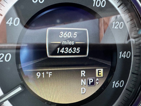 Used 2012 Mercedes-Benz E 350 4MATIC Sedan image 9
