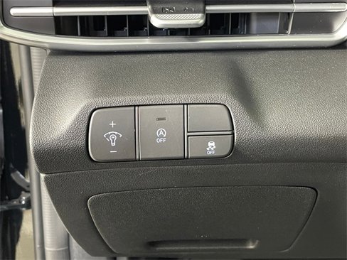New 2025 Hyundai Elantra SE image 12