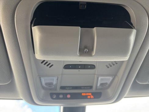 Used 2020 Chevrolet Blazer LT image 29