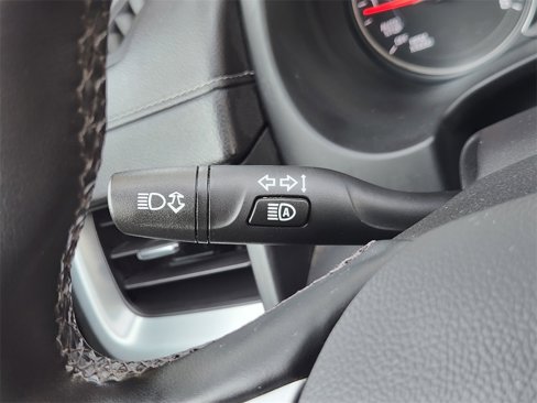 Used 2023 GMC Terrain SLT image 26