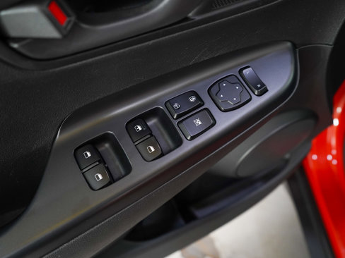 Used 2019 Hyundai Kona SE image 21