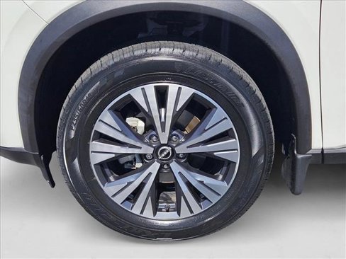 Used 2022 Nissan Rogue SV image 21